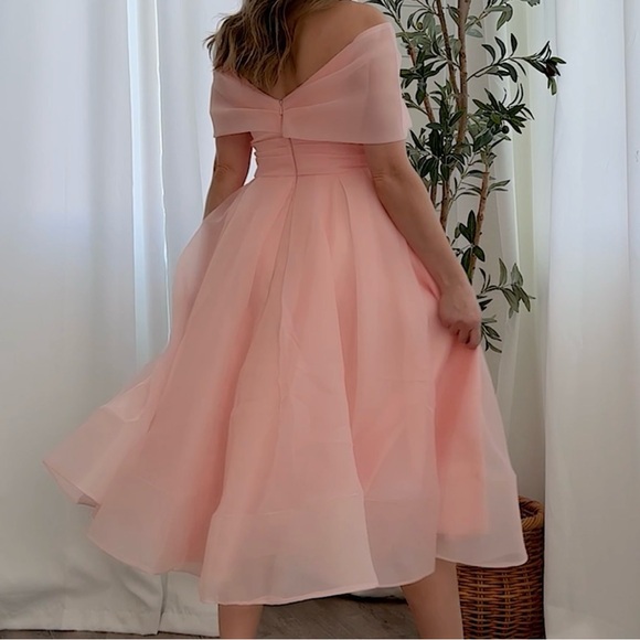 Dress - Picture 11 of 12